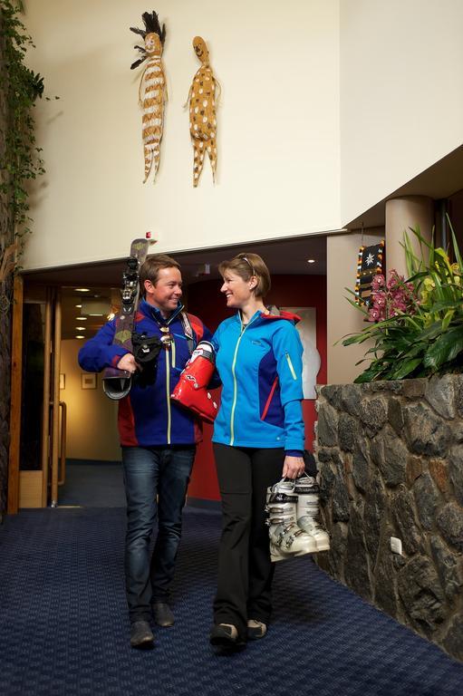 The Perisher Valley Hotel Exterior foto